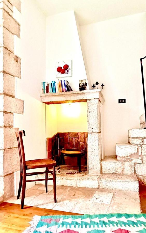 Antiche Mura Apartment Nel Cuore della Pugliabivani, cucina, terrazzo Turi Esterno foto